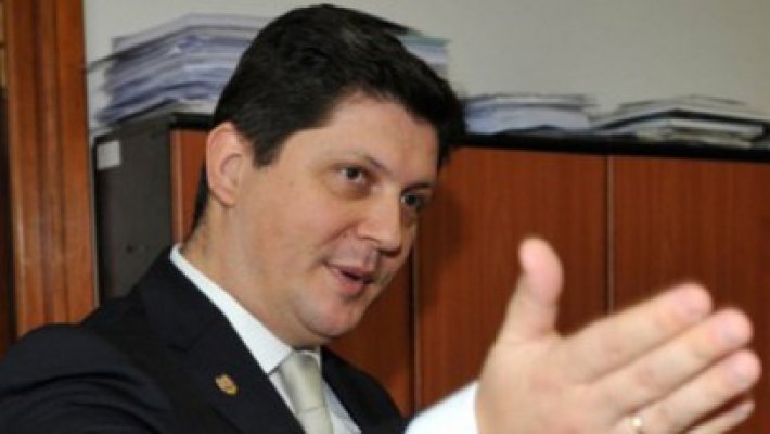 Corlăţean: Corupţia umană nu are loc în acordarea de vize de către personalul consular românesc